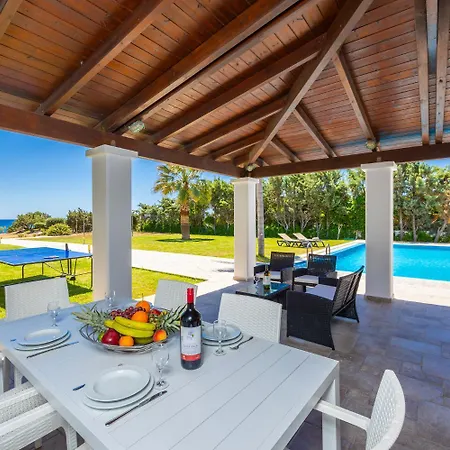 Pelagos Blue Villa *