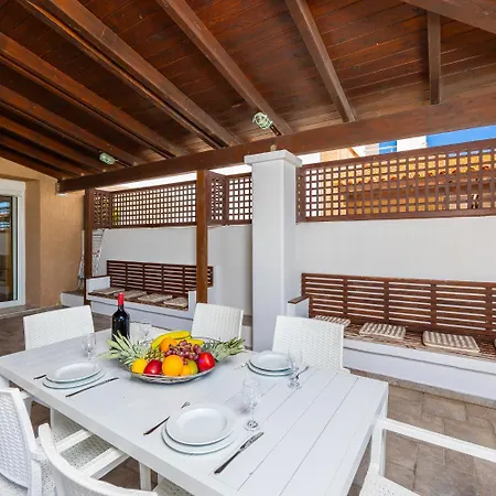 Villa Pelagos Blue
